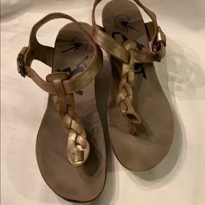 OTBT gold braided wedges